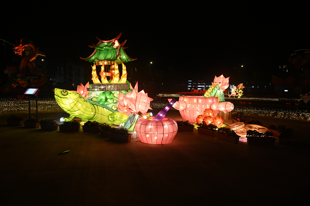 《The Secret Treasure of Guishan: "A Thousand Lotus Ponds"》- LANG,YUNG-CHI